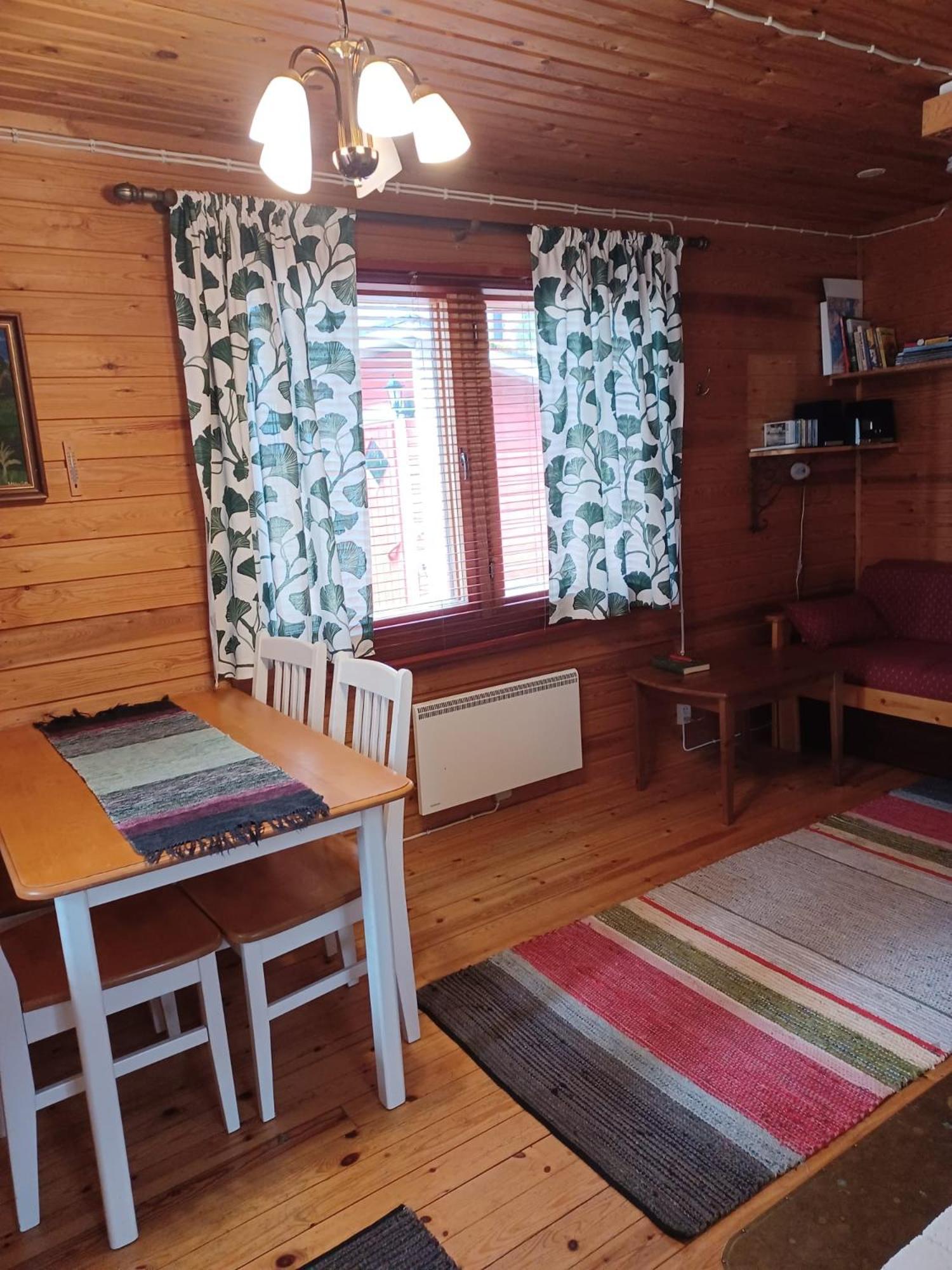 Accommodation And Fishing Vonkale Äänekoski الغرفة الصورة